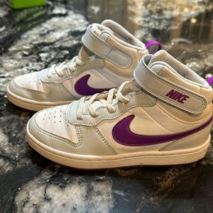 Size 1 unisex Nike court borough mid top white and purple